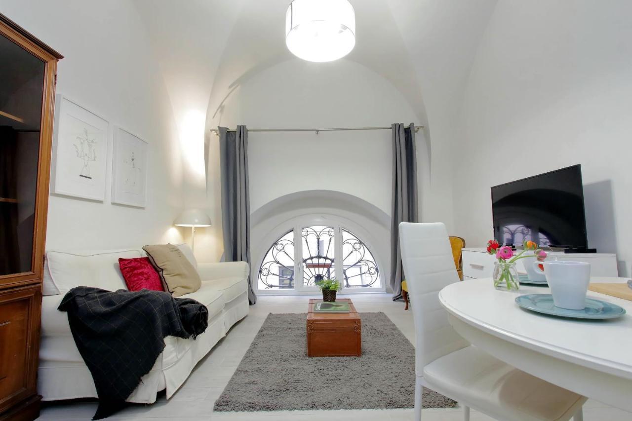 Ponte Cavour Apartment Рим Екстериор снимка